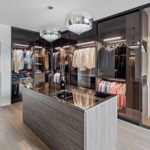 Walk-in Closet made-to-measure